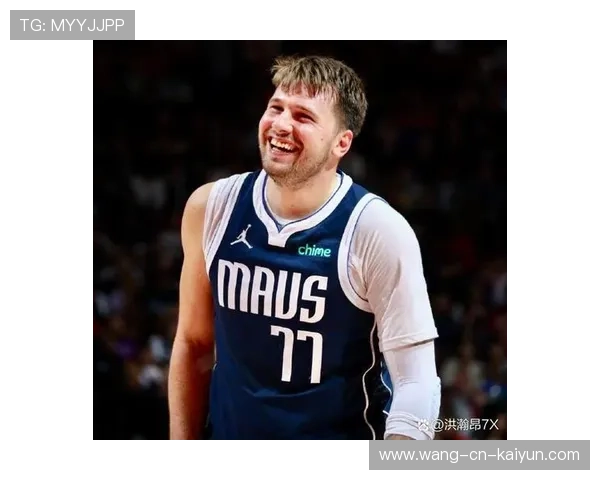 东契奇精准传球助外线队友再中三分，独行侠稳住节奏