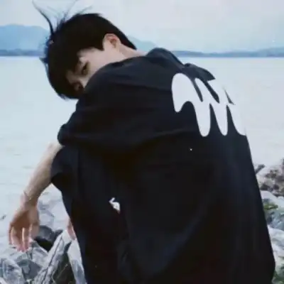 秦明凝